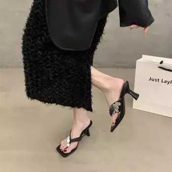 New French stiletto flip-flops for summer 2024, niche design, sequined high-heeled sandals 34 чёрный