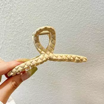 New Frosted Shark Hair Clips Elegant Women Fashion Simple Diamond Grid Grip Large Grab Cawl Clips for Girls Hair Accessories