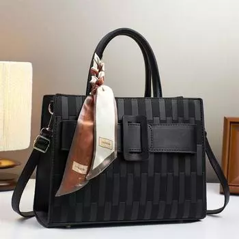 New High Appearance Level Fashion Embossed Design Handbag Advanced Sense Tote Bag for Mother Everything Shoulder Bag .