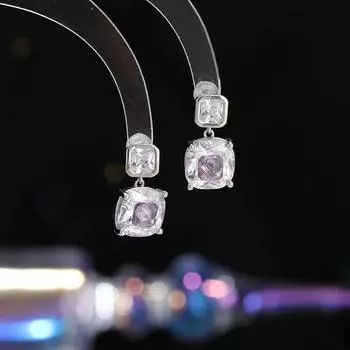 New high-end light luxury niche high-end inlaid zircon geometric stud earrings fashion square simple versatile earrings women