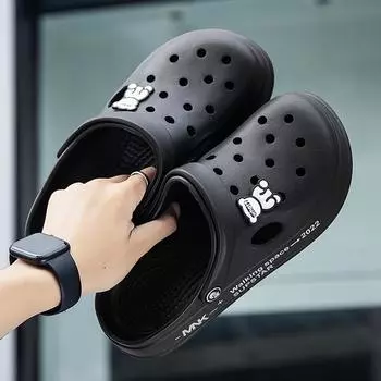 New hole shoes men s stall summer non-slip outer wear dual-purpose sandals breathable casual beach shoes 40/41 чёрный