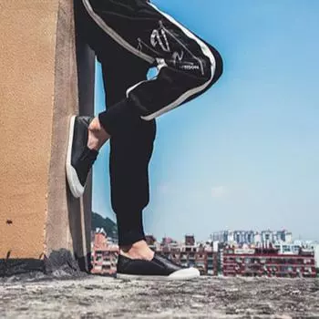 New In Men s Vulcanize Shoes Trends 2024 Sneakers Male Casual Board Shoe Designer Luxury Leisure High Quality Fashion Legitimate 38