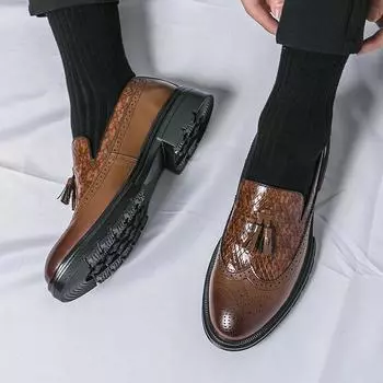New Loafers for Men Tassels Round Toe Slip-On Spring Autumn Men Dress Shoes Wedding 2024 Fashion Brand Block Carved Leather Shoe 38 чёрный