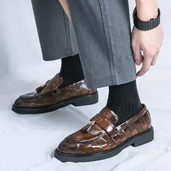 New Luxury Fashion Decoration Tassels Driving Shoes Men Casual Loafers Business Formal Dress Dress Groom Footwear Zapatos Hombre 38 чёрный