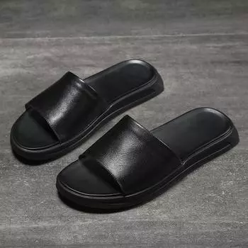 New Men One-piece Sandals Black Flat Heel Two-layer Cowhide European Outdoor Beach Sandals Sizes 38-44 Men Slippers 38