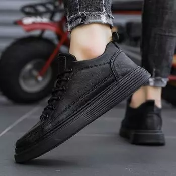 New men s shoes 2025 new kitchen casual breathable board shoes men s casual leather shoes pure black work trendy shoes men 39 чёрный