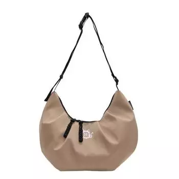 New pleated large-capacity nylon cloth bag texture versatile shoulder messenger bag casual and lightweight dumpling bag women чёрный