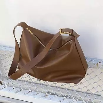 New Spring and Summer Trendy Black Bag for Women Large Capacity Crossbody Bag Soft and Simple Style Single-shoulder Tote Bag