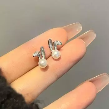 New Style of Pearl Earrings and Rabbit Earrings for Best Friends