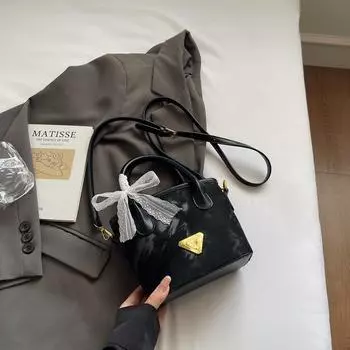 New summer small bag women s fashion shoulder messenger bag is now popular portable bucket bag