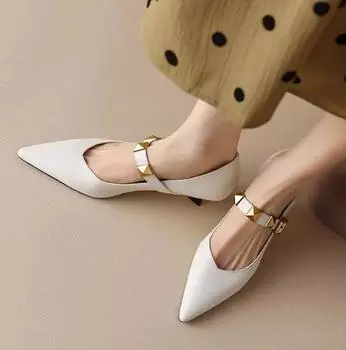 Новые женские туфли Temperament с острым носком, тонкие туфли для женщин, модные металлические декоративные тонкие каблуки, женская обувь 35