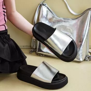 New Thick-soled Shoes for Women s Outerwear Versatile Flip-flops Lazy and Fashionable Beach Shoes 35