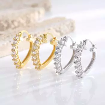 New three-dimensional stud earrings, retro literary and light luxury jewelry, high-end sweet court earrings, fashion