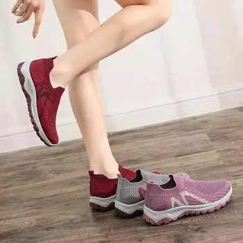 New trendy casual soft-soled socks shoes breathable fly-woven women s shoes lightweight one-pedal mother shoes 35 красный