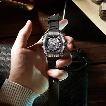 New watch men s fashion diamond-encrusted wine barrel-shaped watch large dial men s watch quartz watch