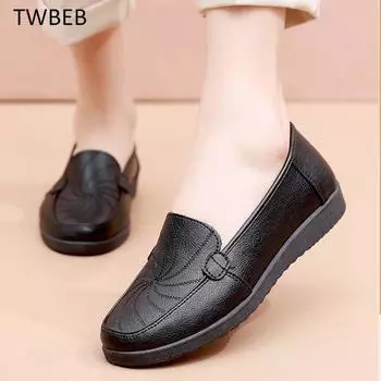 New Women Leather Flats 2024 Autumn Elderly Women s Loafers Casual Leather Shoes Mom Sneakers 35