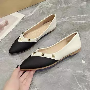 Новые женские туфли на плоской подошве с острым носком и заклепками, женские туфли без застежек, для улицы, для офиса, для повседневной носки, для ходьбы, лоферы 35 чёрный