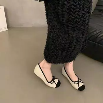 Новые женские туфли 2024 года, высококачественные модные туфли без застежек, подходящие по цвету, с квадратным носком и неглубоким вырезом, женские туфли на плоской подошве 35 красный