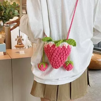 New Wool Crocheting Strawberry Bag Finished Hand-Woven Messenger Bag Cute Gift Children Change Small Bag Rose Red [the finished product]]