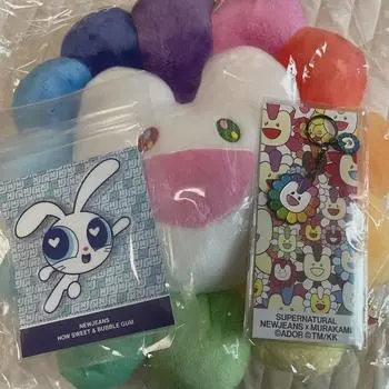 Newjeans Murakami Cushion & Keyring & Grip Talk