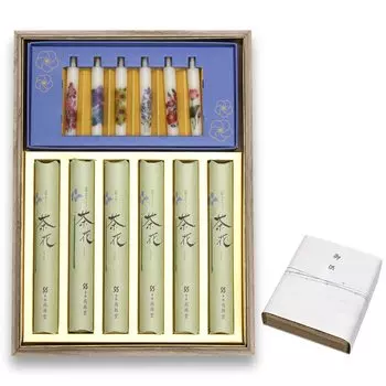 Независимо от того, когда вы посылаете это, будет ли это палочка благовония с загрязнением, маленькая палочка поставляется с благородным ароматом чайного цветка сандалового дерева и палочкой благовония для подарка.