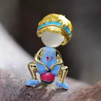Нежная милая брошь в виде баскетбольного мальчика с опаловым капающим маслом, антибликовая пряжка, булавка для кардигана, костюма, аксессуаров