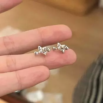 Нежные и маленькие серьги-гвоздики в форме бантика, простые женские серьги, повседневные, корейские серьги для поездок на работу и обратно на осень и зиму