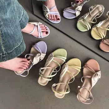 Нежные римские туфли на высоком каблуке с пряжкой в виде слова, сандалии в стиле феи, летние новые модные женские классные тапочки 35 розовый