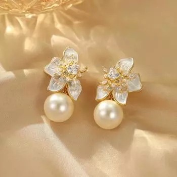 Нежные серьги-бабочки в гонконгском стиле с жемчугом, трехмерные цветы, изысканные серьги, темперамент, легкие, роскошные, высококачественные украшения для ушей 18K