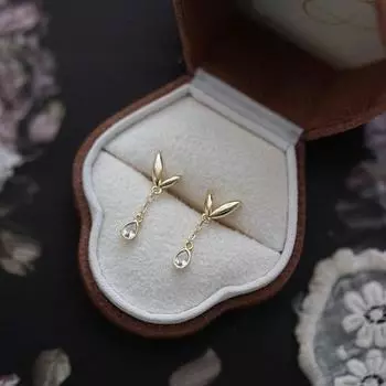 Нежный стиль Универсальный Прорастающий Капельки Воды Сверлящие Кисточки Серьги Коммутирующие Ниша Чувство