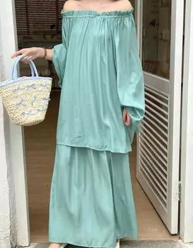 Нежный женский комплект из двух предметов: топ с открытыми плечами и вырезом-лодочкой, длинный рукав, приталенный топ + юбка с завышенной талией и широким подолом One Size светло-зеленый