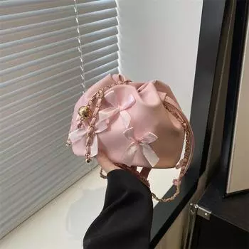 Нишевая эстетическая сумка-мессенджер с цепочкой, модная маленькая сумка в иностранном стиле для женщин 2024 года, новая повседневная персонализированная сумка-ведро чёрный