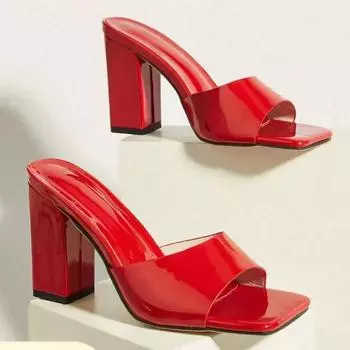 Niche большой размер верхней одежды квадратный носок высокие каблуки тапочки женские лето 2025 новая мода европейские и американские толстые каблуки одно слово крутые тапочки 35 красный