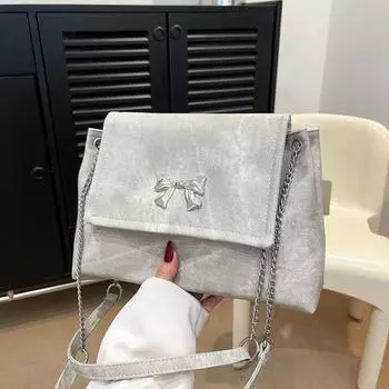 Niche casual shoulder bag 2024 spring new Korean version simple large-capacity tote bag simple and fashionable commuter bag