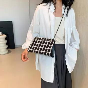 Niche casual small square bag fashion shoulder bag women s new beautiful handbag texture woolen trendy messenger bag