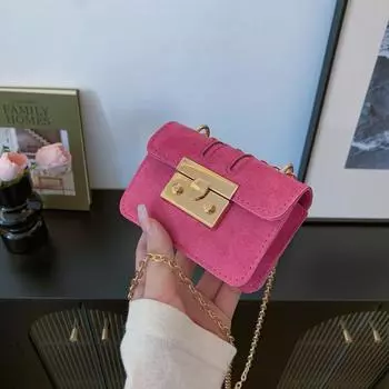 Niche design bag 2024 popular new trend fashion single shoulder simple messenger casual commuter small square bag чёрный