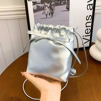 Niche Design Bow Mini Маленькая женская летняя сумка через плечо в иностранном стиле Сумка для мобильного телефона серебряный