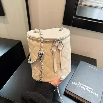 Niche design bucket bag summer new fashion messenger bag is now popular diamond bag бежевый