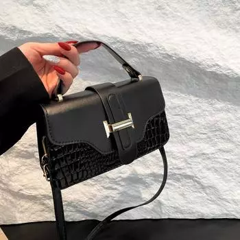 Niche Design High Value Chinese Shoulder Messenger Bag Autumn Versatile Portable Commuter Small Square Bag красный