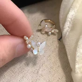 Niche Design Sense Shell Zircon Butterfly Ear Buckle Women s Light Luxury Elegant Exquise Fashion Personalized Universal Ears