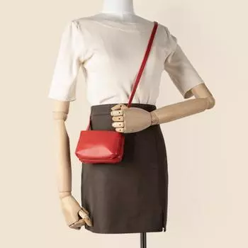 Niche Fashion сумка через плечо Минималистская воздухоизоляционная маленькая квадратная сумка Advanced Sense Mini Cross-body Bag чёрный