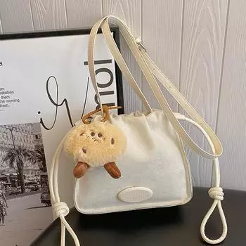 Niche high-end fashion bag women s 2024 new pleated versatile small square bag simple casual popular shoulder bag Without pendant белый