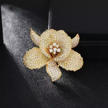 Niche high-end flower brooch atmospheric women s luxury high-end temperament corsage suit coat anti-light accessories золотой
