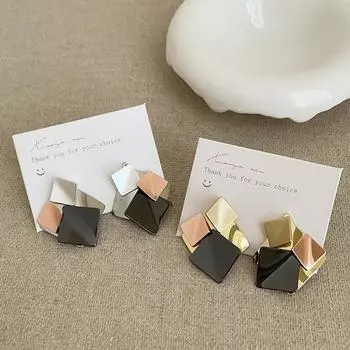 Niche High-End Geometric Rhombus Contrasting Stud Earrings Women S Unique Personality Exquisite Fashion Commuter Earrings