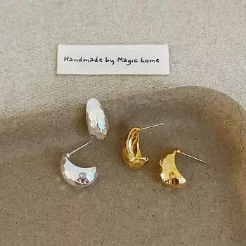 Niche High-End Sense Section Texture Bean Metal Stud Earrings Female Personality Simple Fashion Exquisite Versatile Earrings