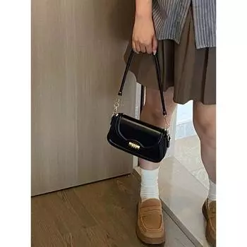 Niche High-Grade One-Shoulder Underarm Bag Women 2025 New Retro French style Baguette Bag Commuter All-Match Messenger Bag Black