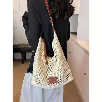 Niche Hollow Woven Bag 2025 Summer Seaside Vacation Travel Straw Bag Large Capacity Shoulder Messenger Bag Fashion Beige