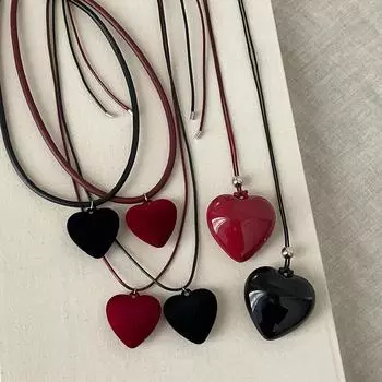 Niche Personality Flocking Love Подвеска Ожерелье Женское Легкое Роскошное Ретро Элегантное Модное Простое Универсальное Ожерелье Цепь Свитера