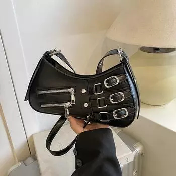 Niche premium pleated bag women s new locomotive Spice Girl wind belt buckle shoulder bag messenger bag чёрный