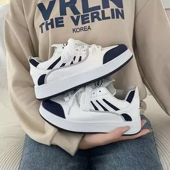 Niche retro board shoes women s autumn 2025 new platform bread shoes women s versatile big head shoes sports little white shoes 35